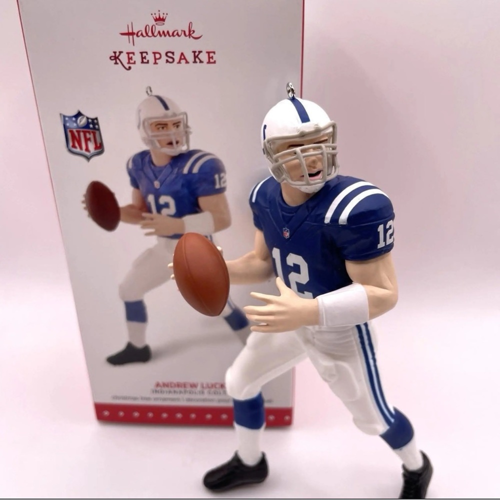 Hallmark Ornaments By Series D-L Football Legends 2015 Football - Andrew Luck